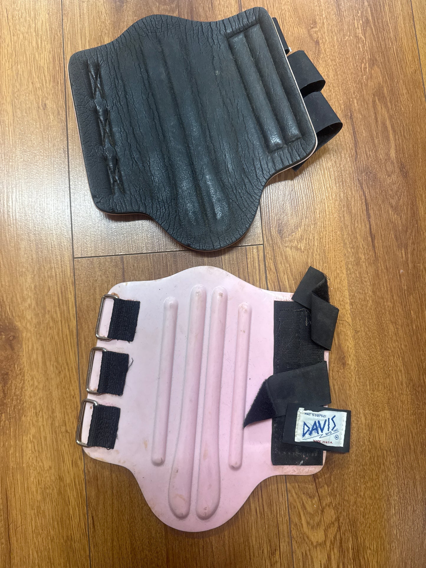 Used Davis Pink Splint Boots