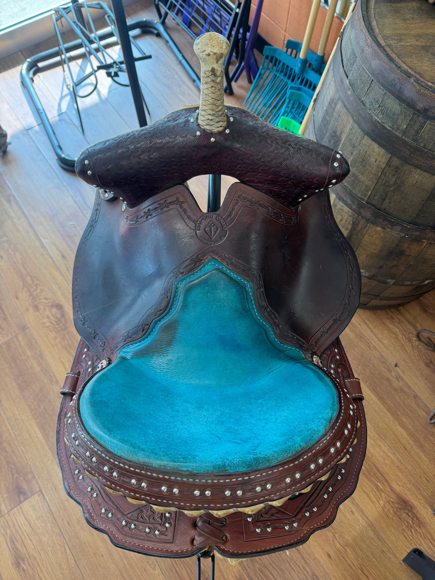 14.5” Diamond Cross Barrel Saddle