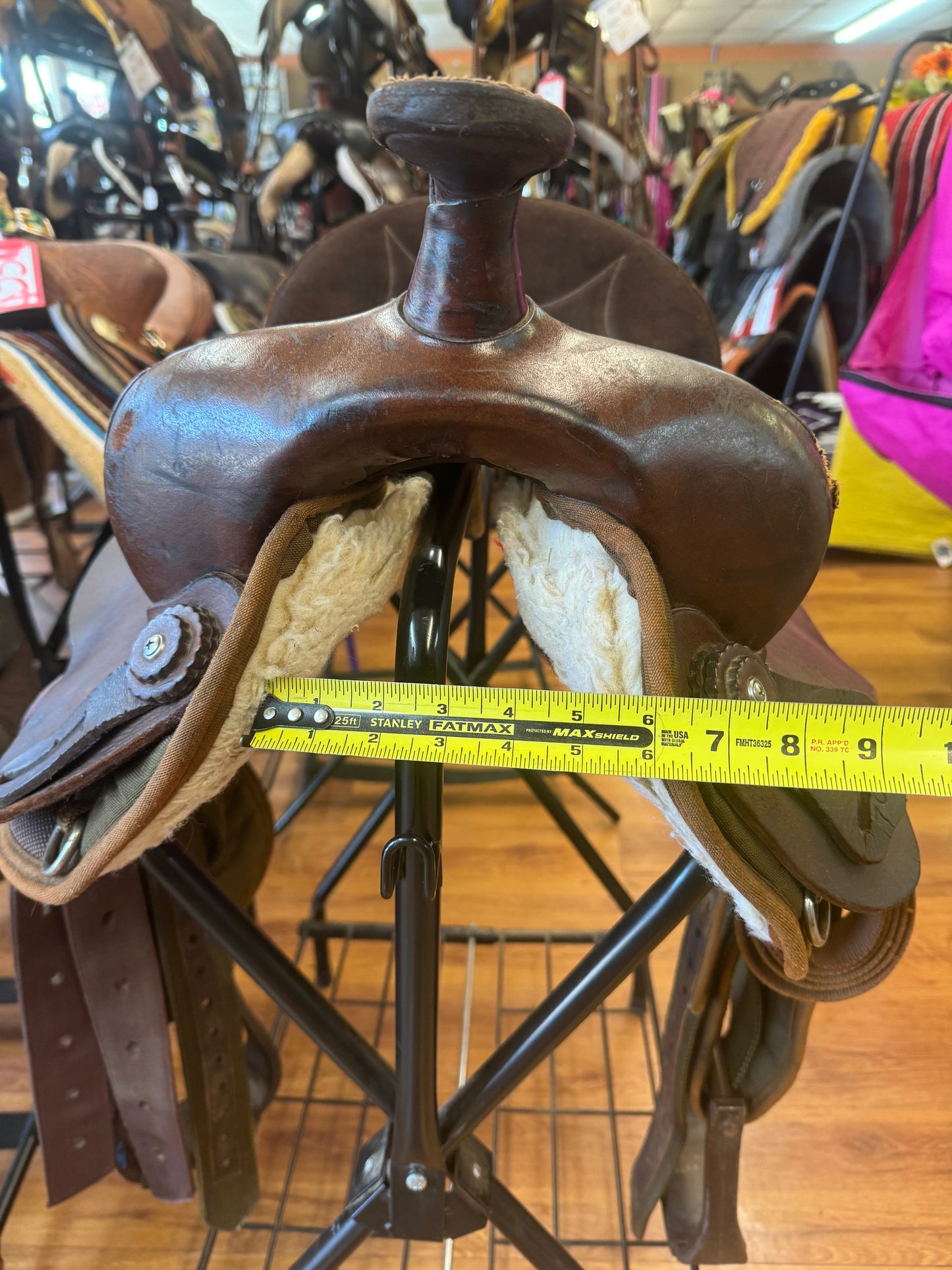 15" Courts Synthetic Trail Saddle #007