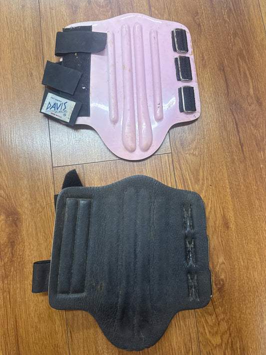 Used Davis Pink Splint Boots