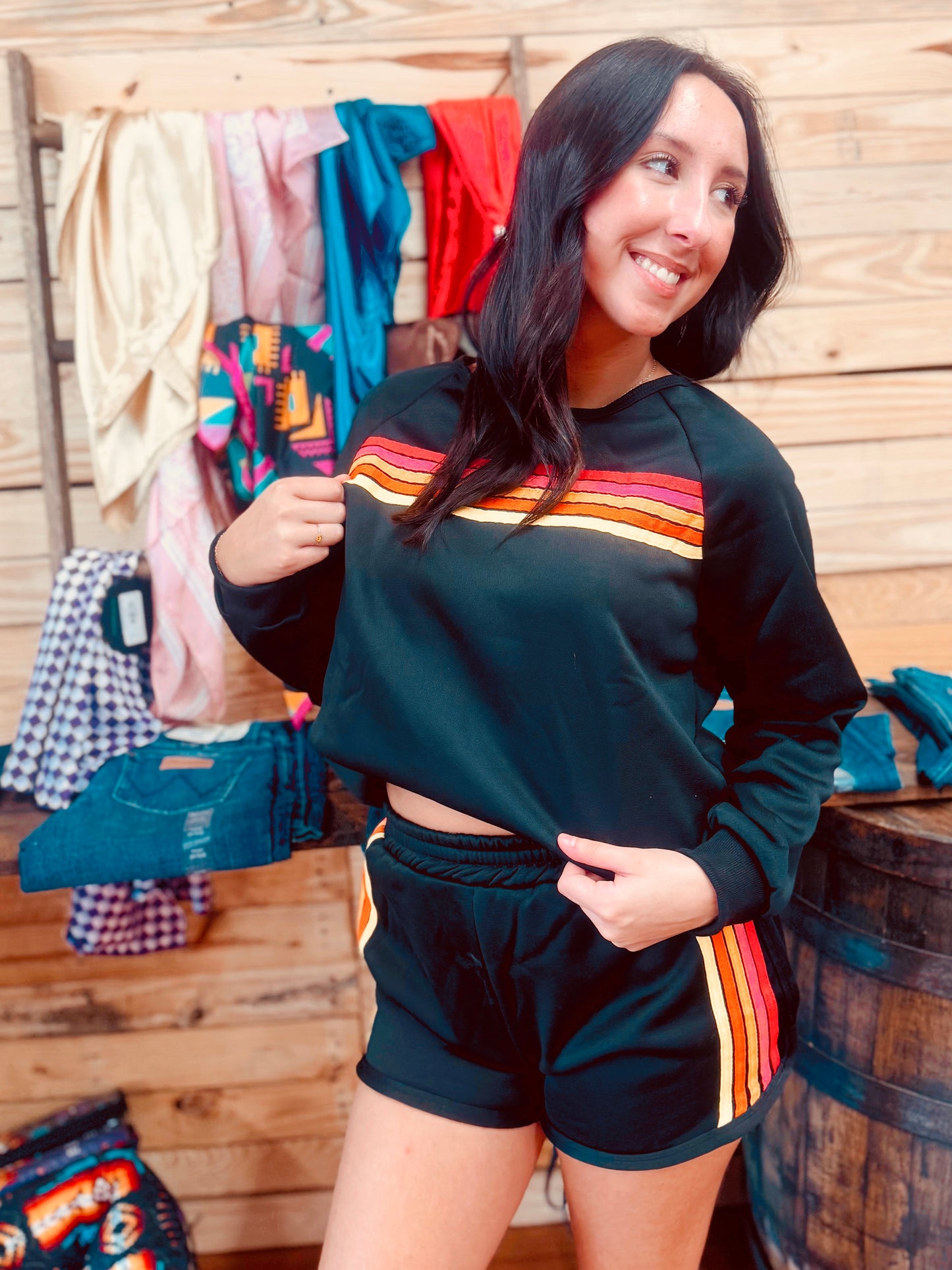 Color Block Sweatshirt & Shorts Lounge Set