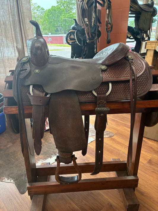 16.5” W B Western World Cutting Saddle