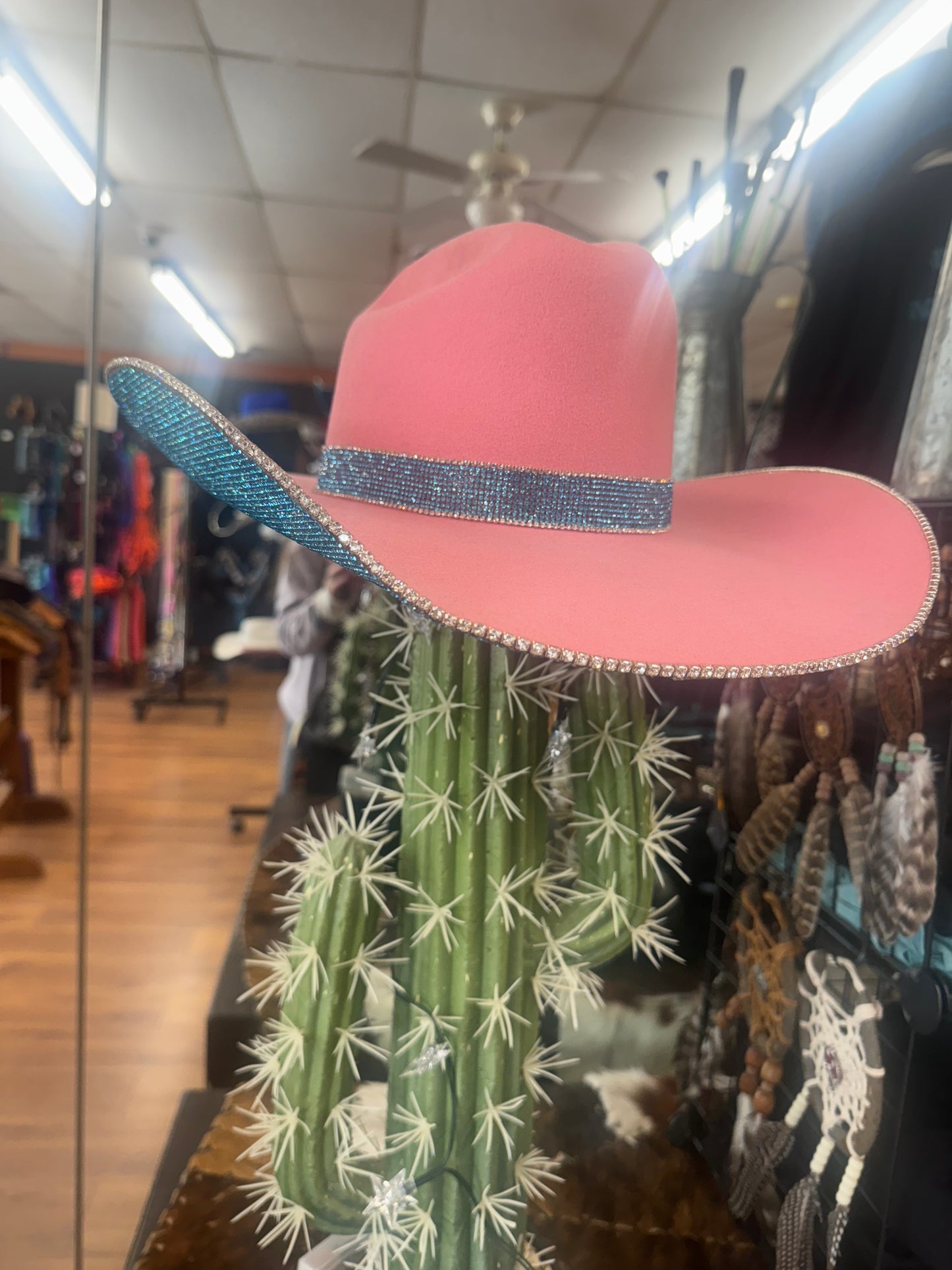 Feelin Royal Pro Hat Brand 6 1/2 Pink