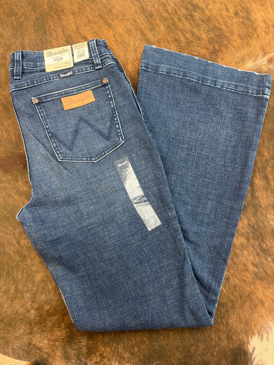 1009MWWSA  Wrangler® Retro® Trouser Jean - Mid Rise - Mae
