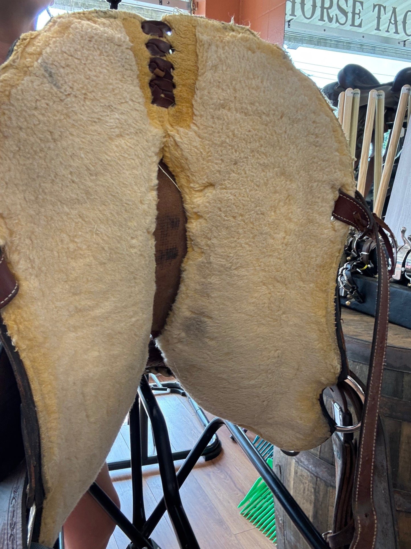 14.5” Diamond Cross Barrel Saddle